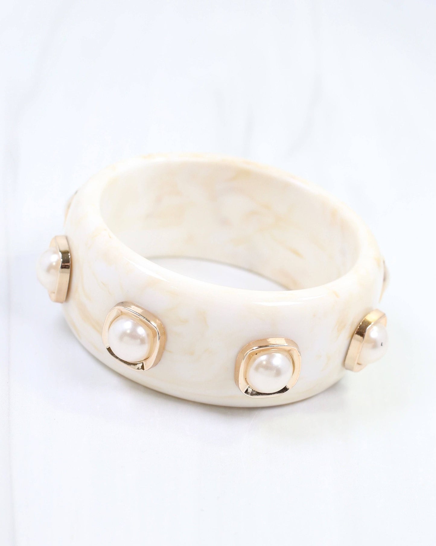 Aida Pearl Bangle