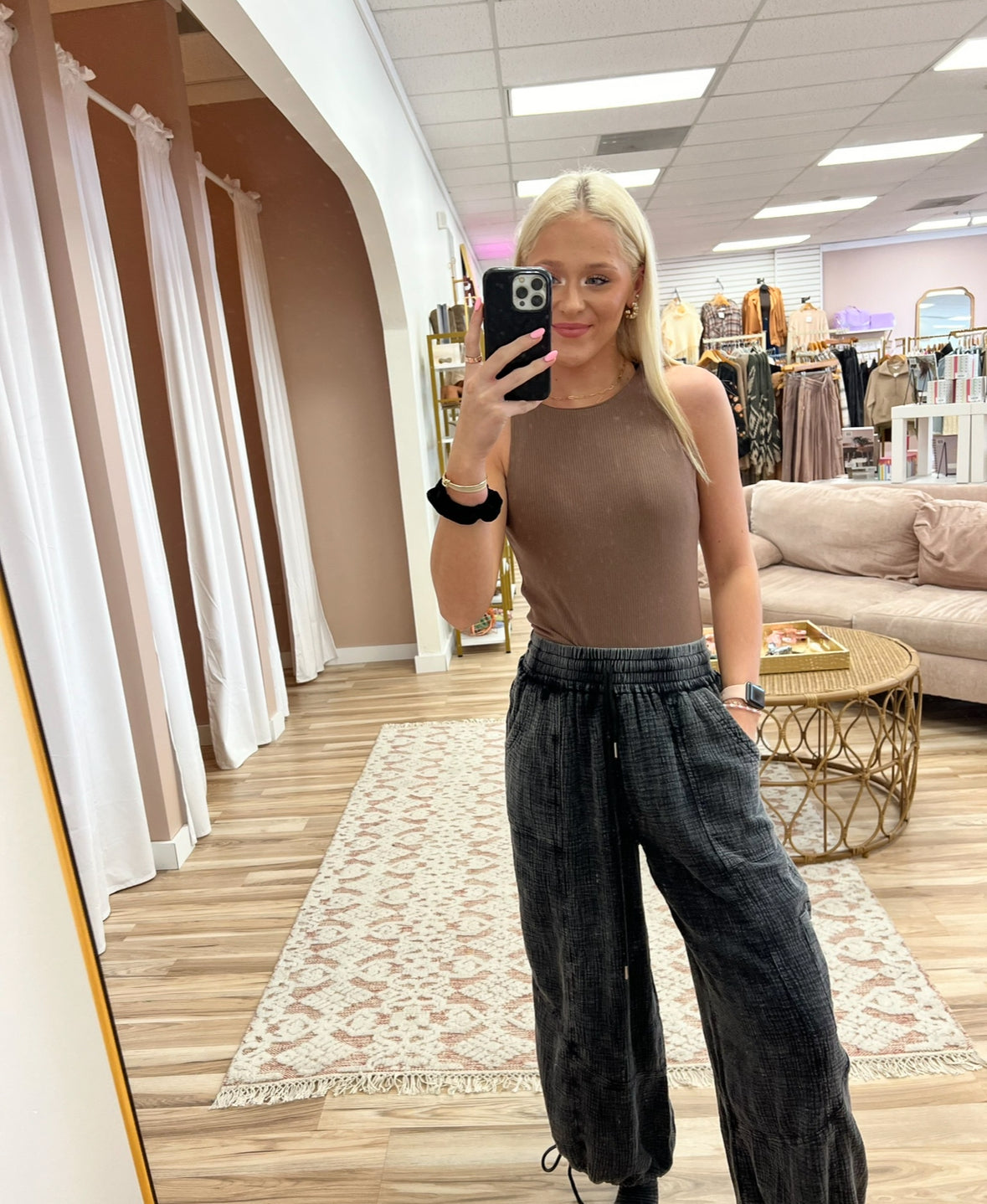 Loose Elastic Waist Linen Pants- Black