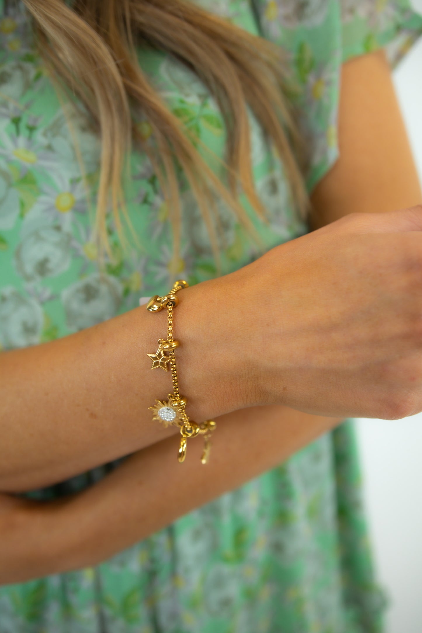 18K Gold Star & Moon Charm Bracelet