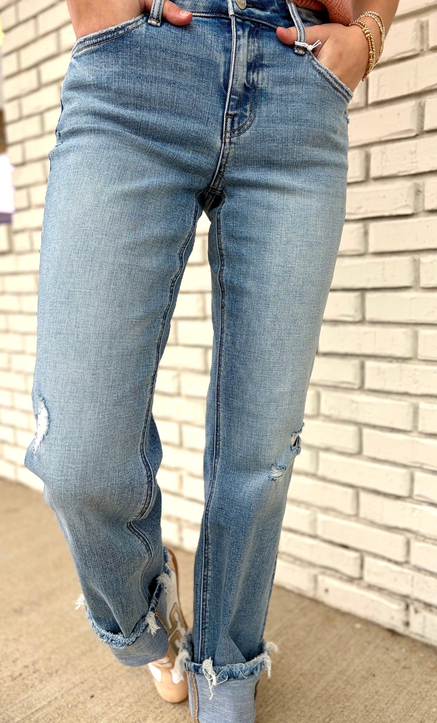 Mid Rise Cuffed Straight Leg Jean
