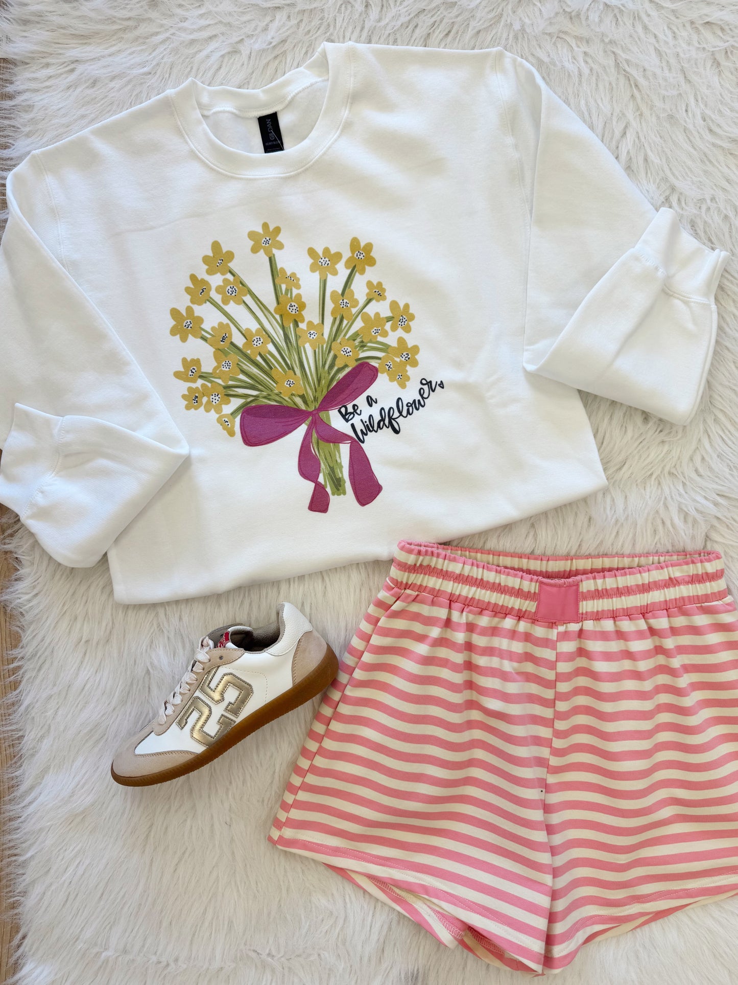 Be A Wildflower Graphic Sweatshirt