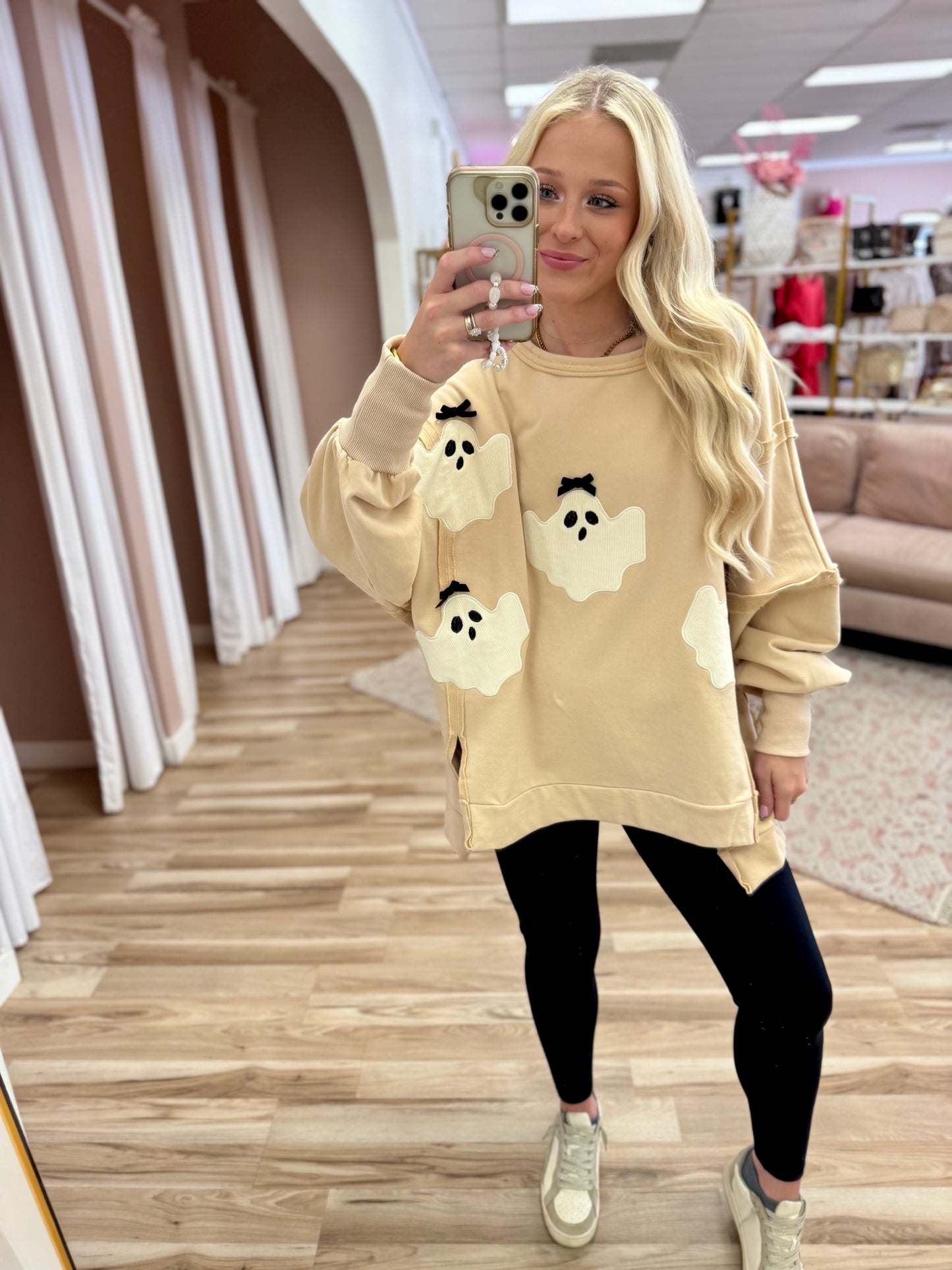Embroidered Ghost With Bow Pullover