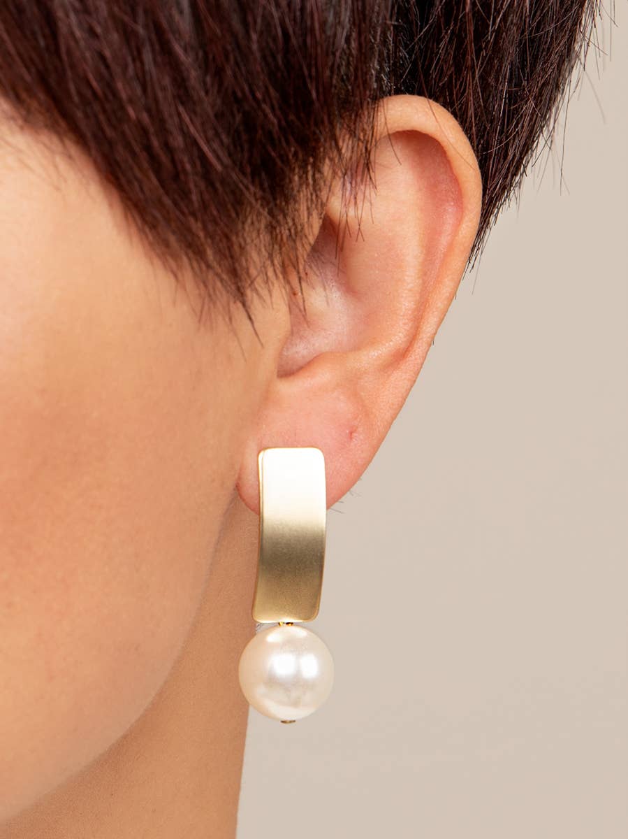 Pearl Drop Earring