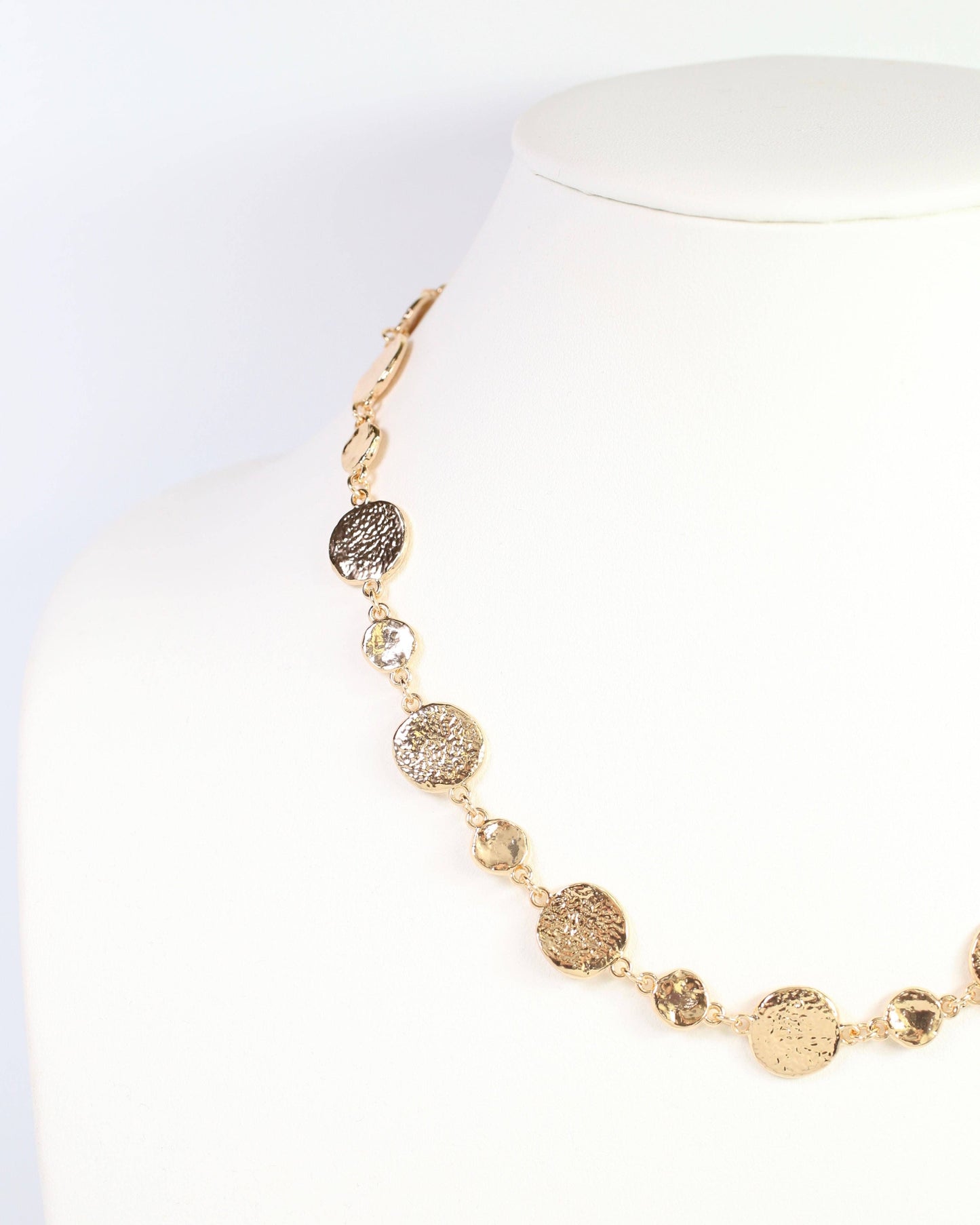 Hammered Circle Necklace Gold