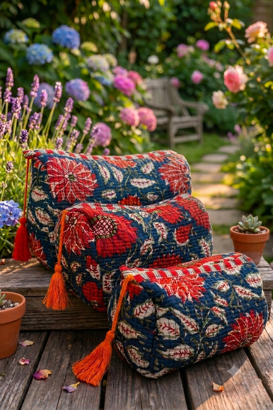 Saturday Bloom Set Of Three Toiletry Bag