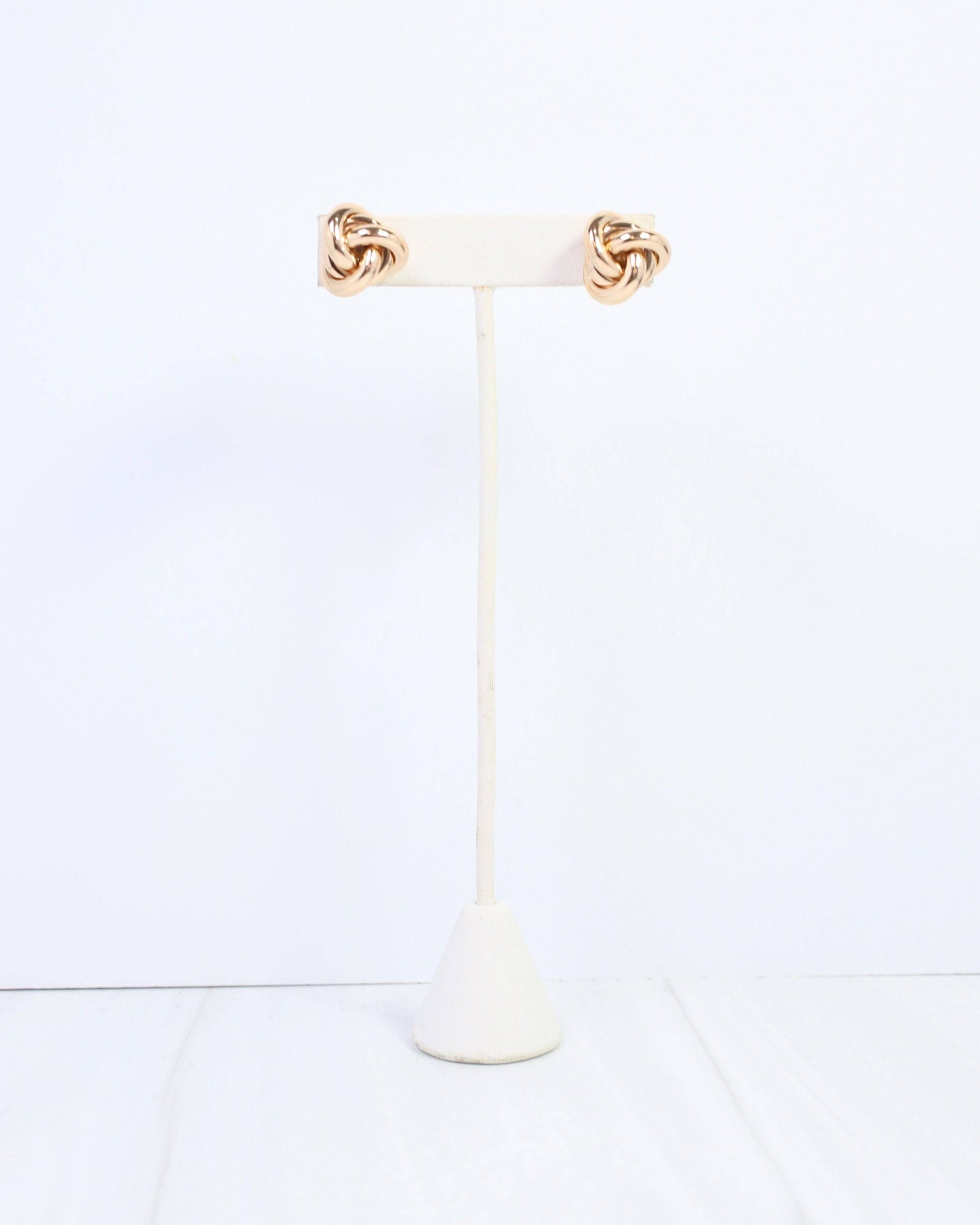 Forget Me Knot Earring Gold