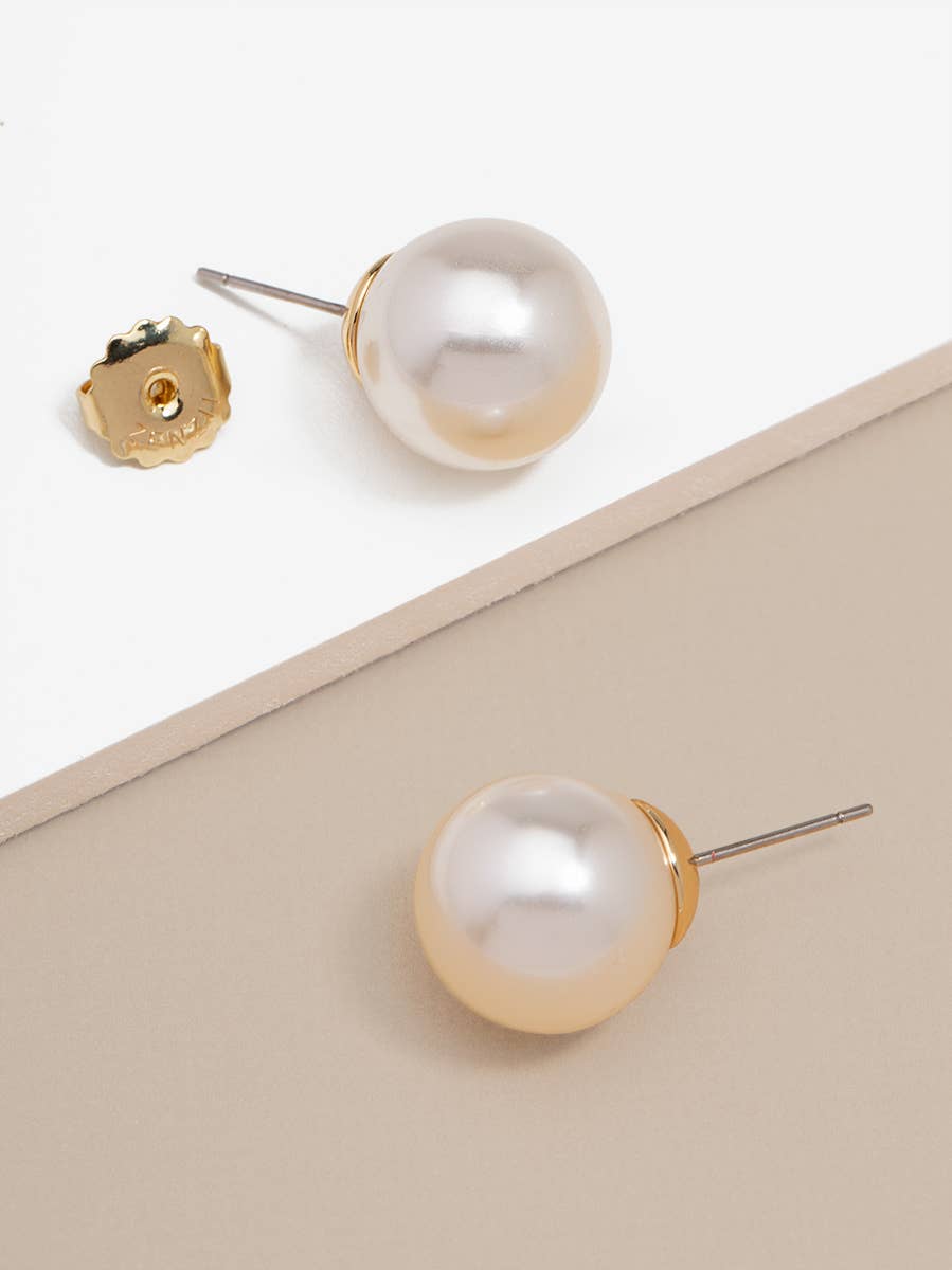 Pearl Stud Earring
