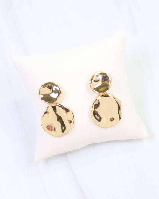 Aimee Wave Drop Earring Gold: Default