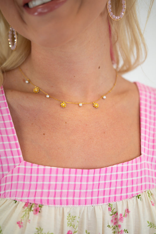 18K Gold Floral Pearl Necklace