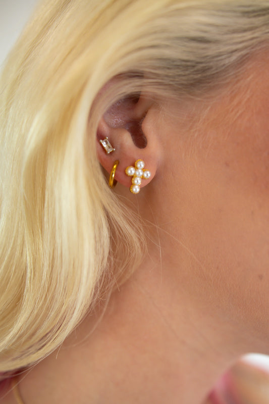 Telo 18K Non-Tarnish Pearl Cross Stud