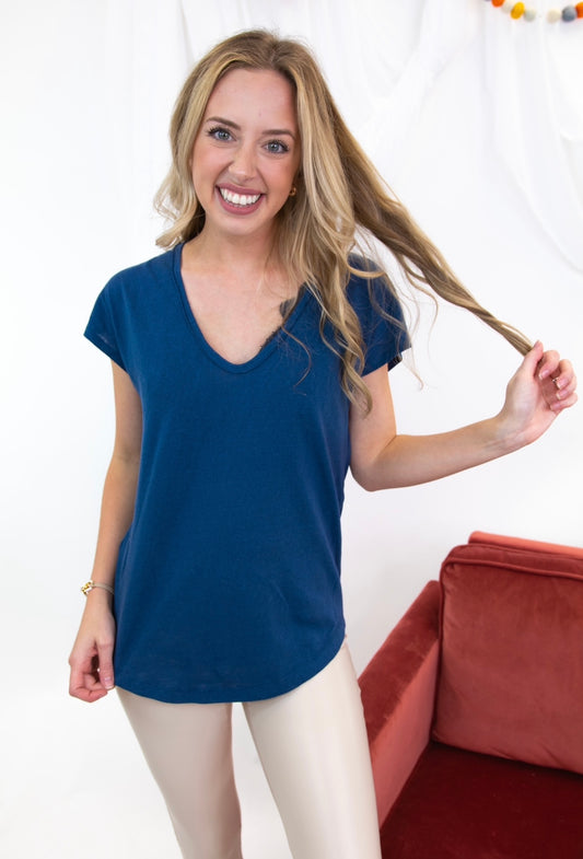 Go-To Oversized V-Neck Tee- Navy