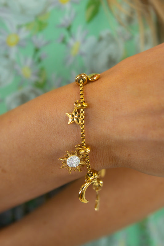 18K Gold Star & Moon Charm Bracelet