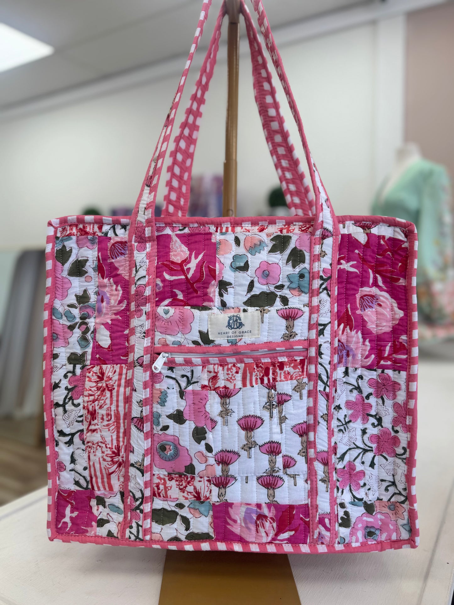 Pink Floral Quilted Zipper Tote Bag