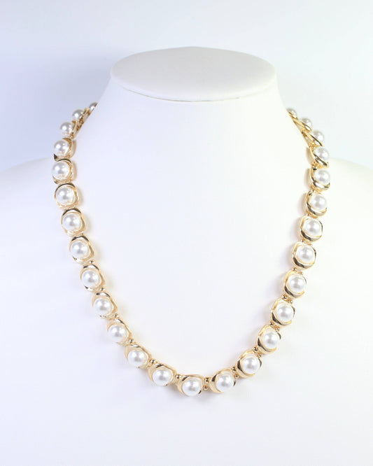 Hudson Pearl Cast Link Necklace Gold: Default