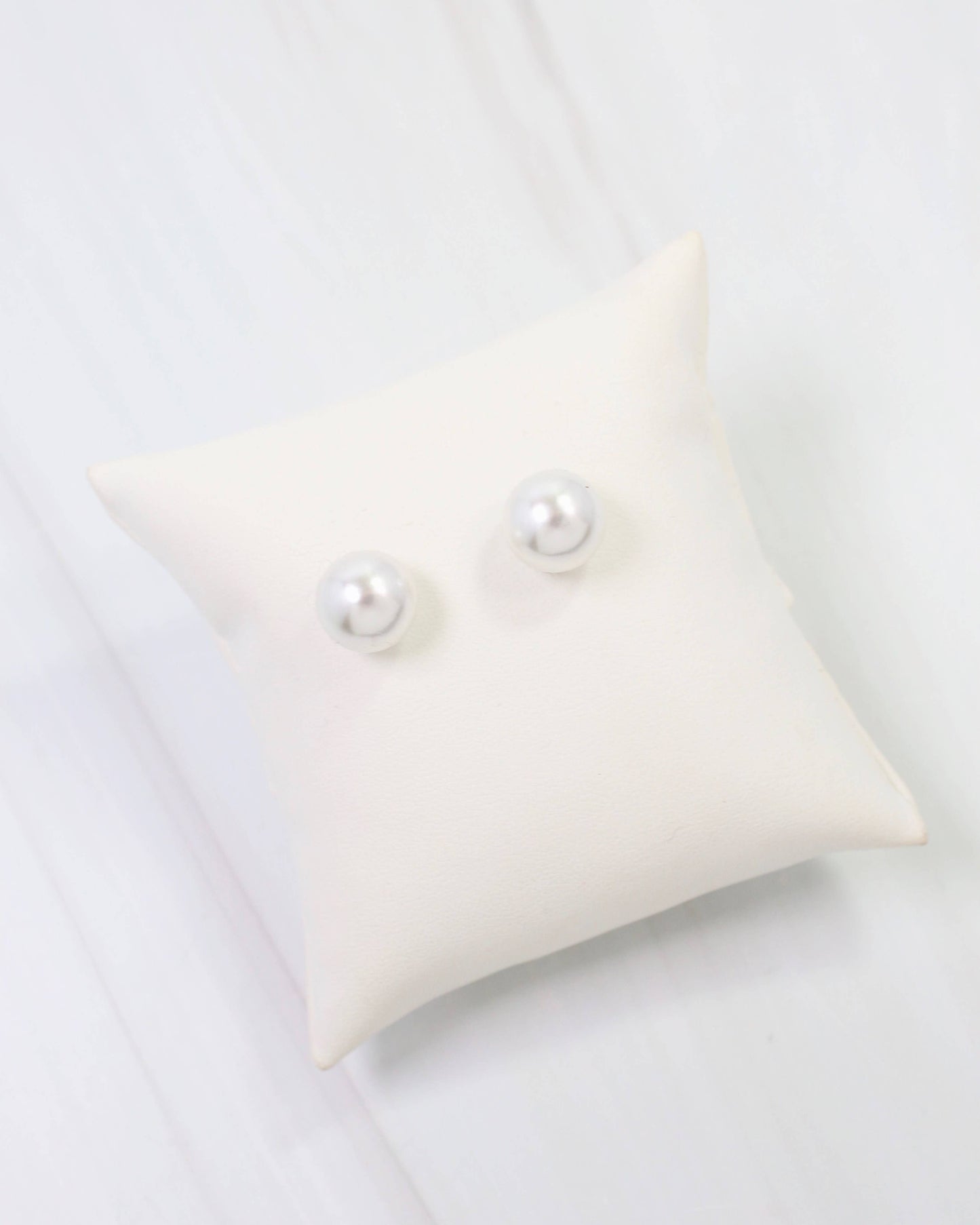 Greenwood Pearl Stud Earring Cream: Default