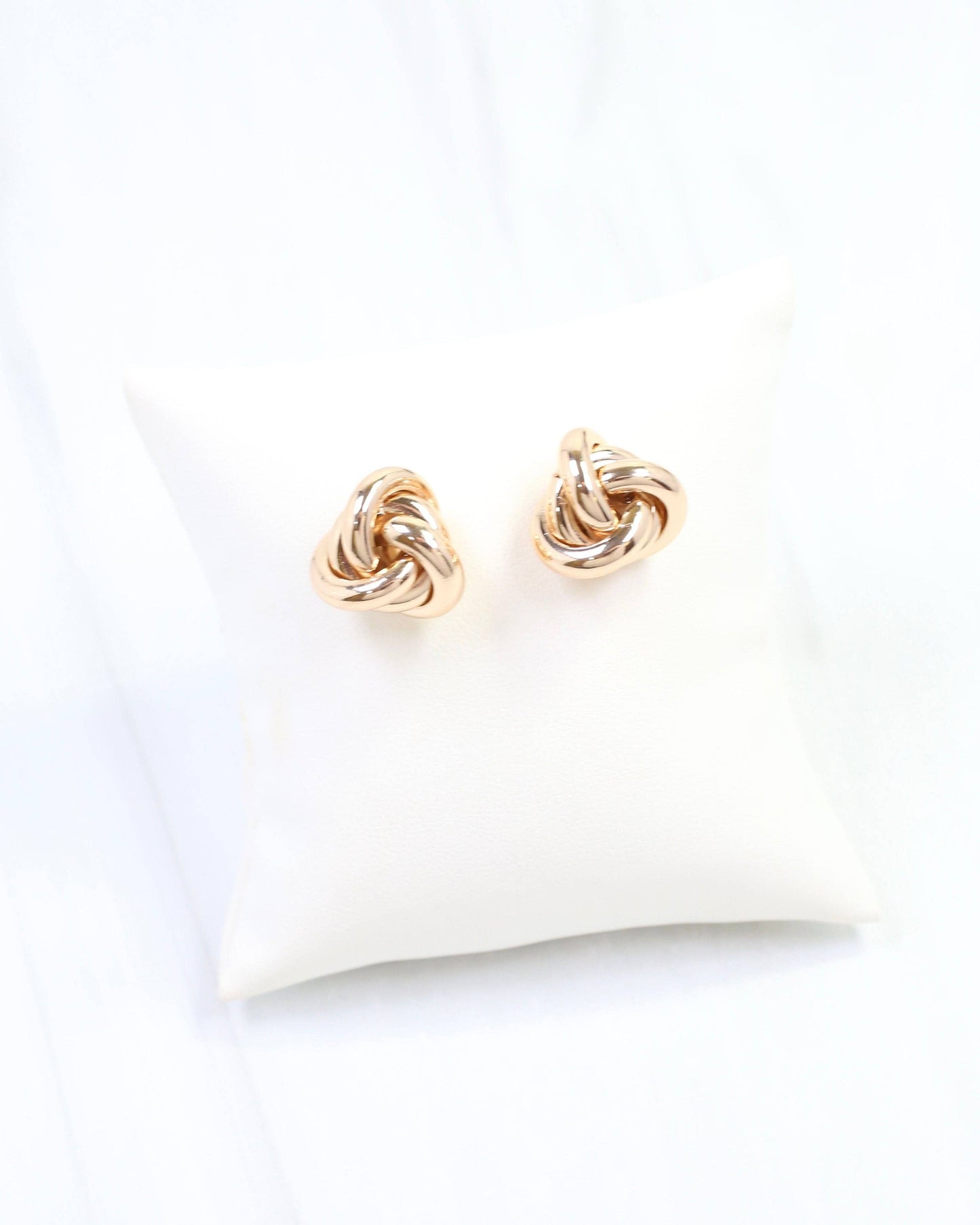 Forget Me Knot Earring Gold